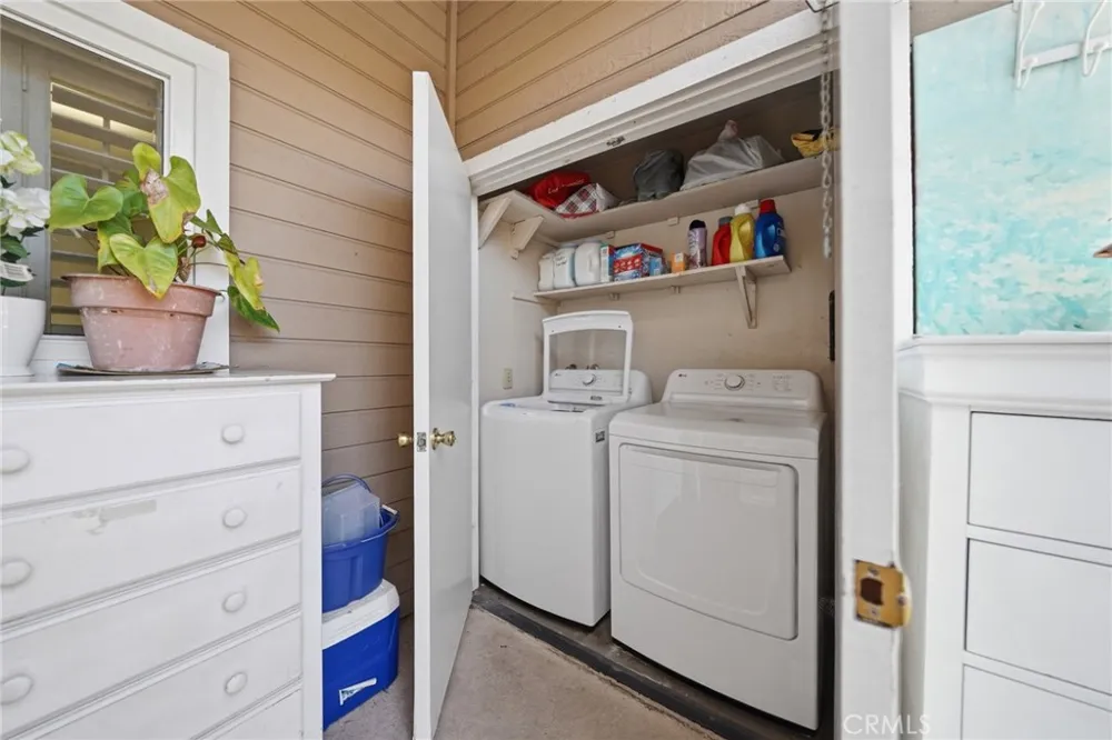 10452 W Briar Oaks Stanton, CA 90680