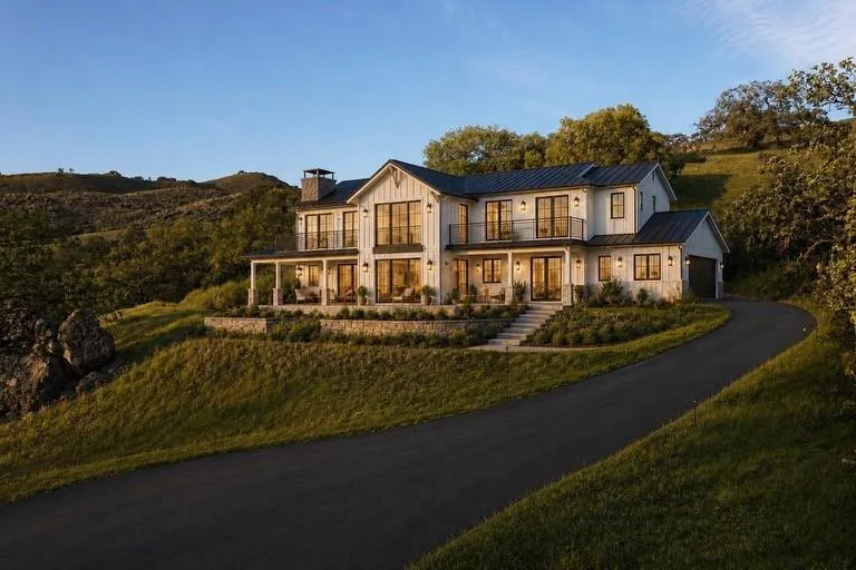 Oak Glen Avenue Morgan Hill, CA 95037
