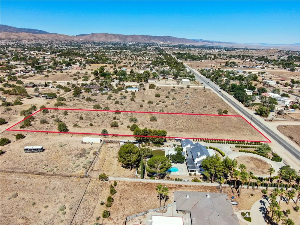 2060 W Avenue N Palmdale, CA 93551