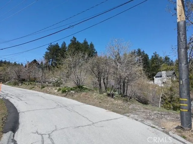 31912 Encina Running Springs, CA 92382