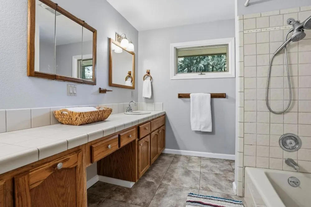 300 Winona Way Aptos, CA 95003