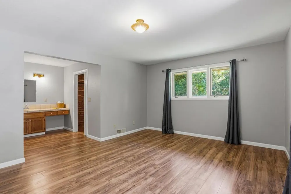 300 Winona Way Aptos, CA 95003