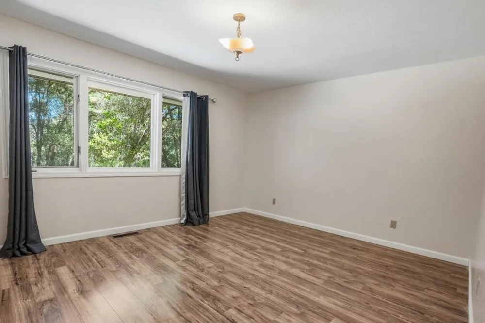 300 Winona Way Aptos, CA 95003