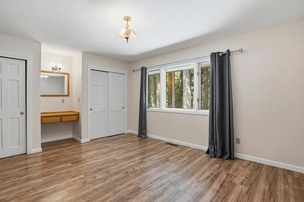 300 Winona Way Aptos, CA 95003