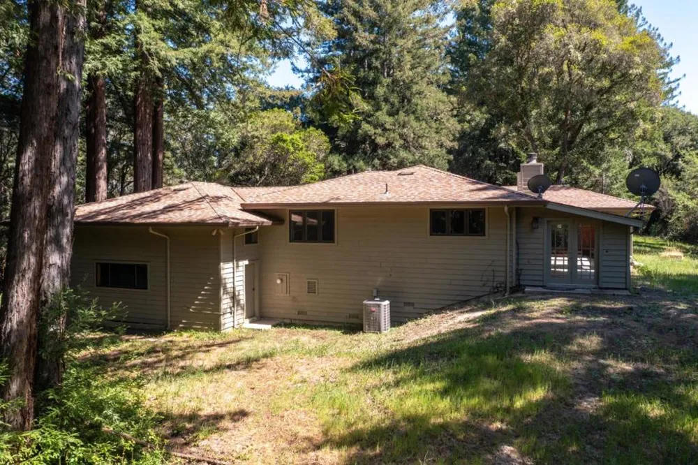300 Winona Way Aptos, CA 95003