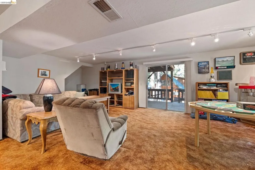 2119 Silverado Way Arnold, CA 95223