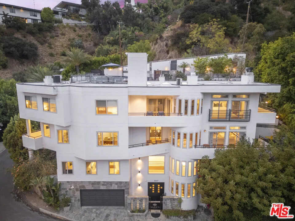 8507 Franklin Avenue Los Angeles, CA 90069