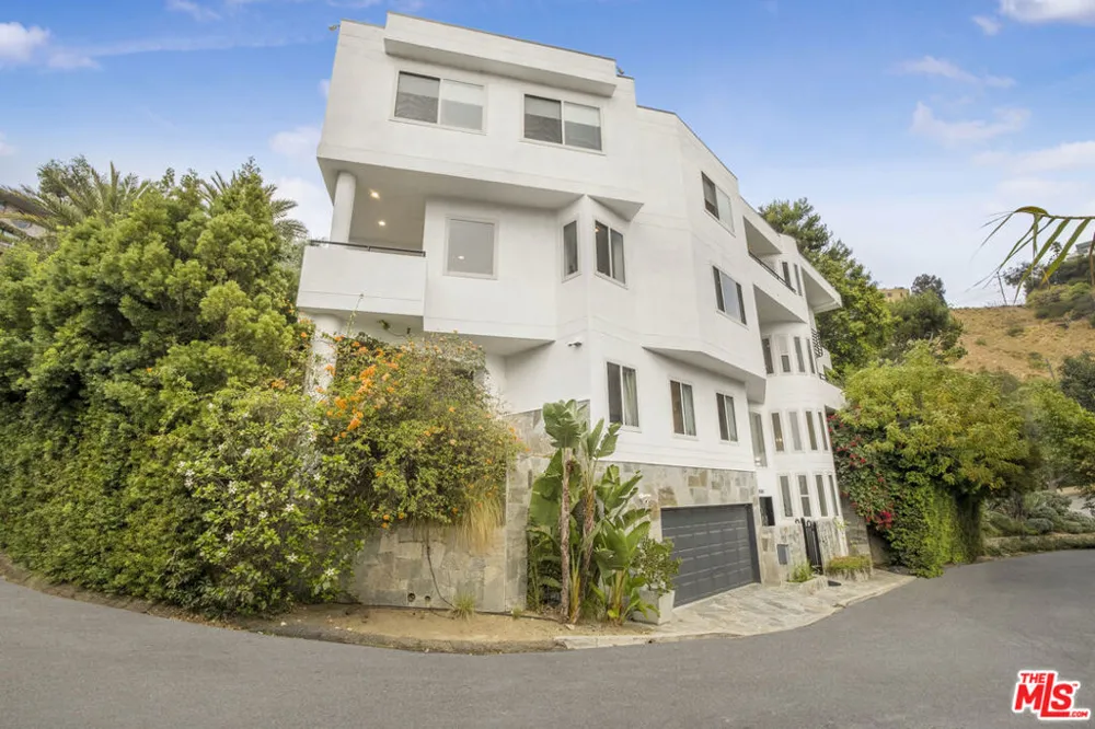 8507 Franklin Avenue Los Angeles, CA 90069