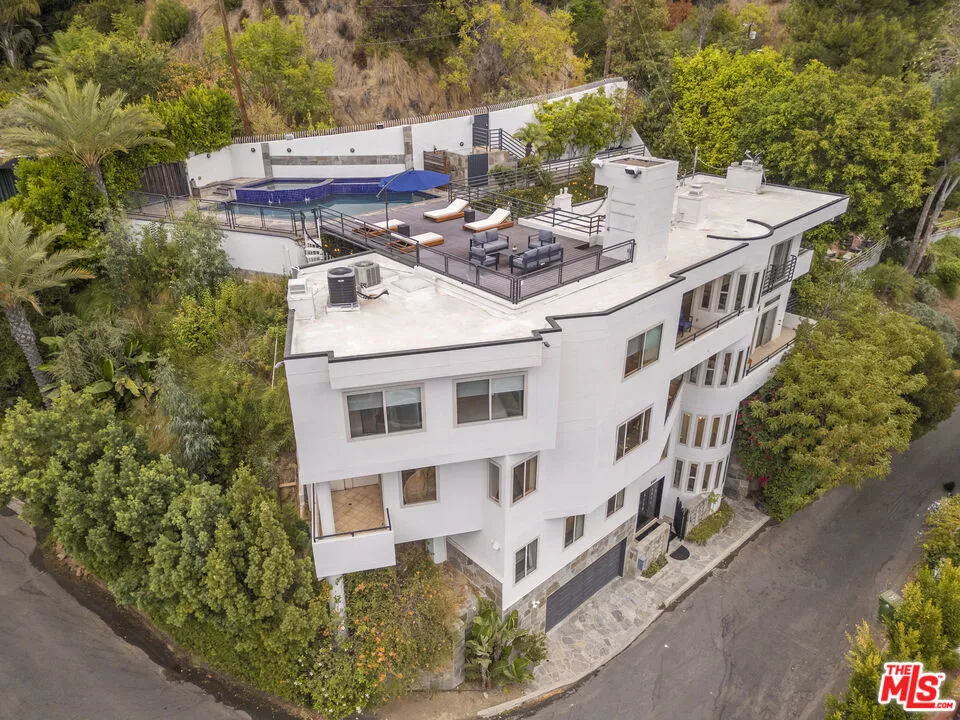 8507 Franklin Avenue Los Angeles, CA 90069