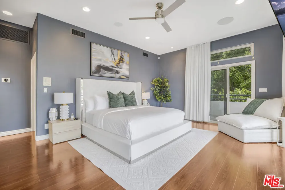 8507 Franklin Avenue Los Angeles, CA 90069