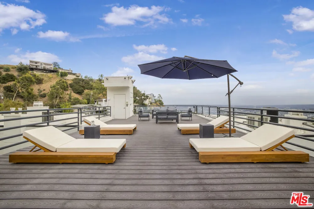 8507 Franklin Avenue Los Angeles, CA 90069