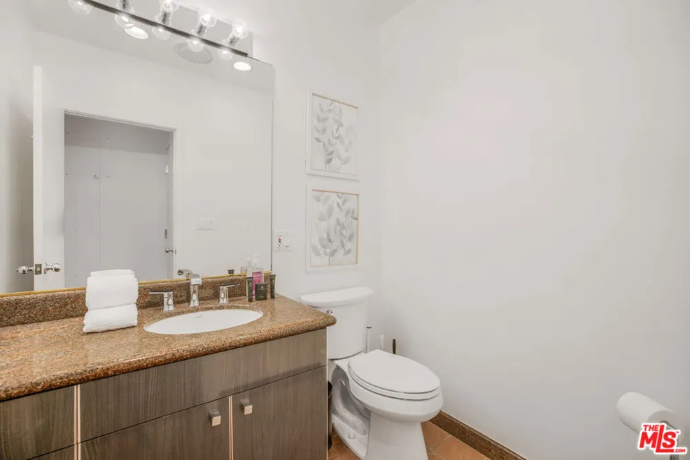 8507 Franklin Avenue Los Angeles, CA 90069
