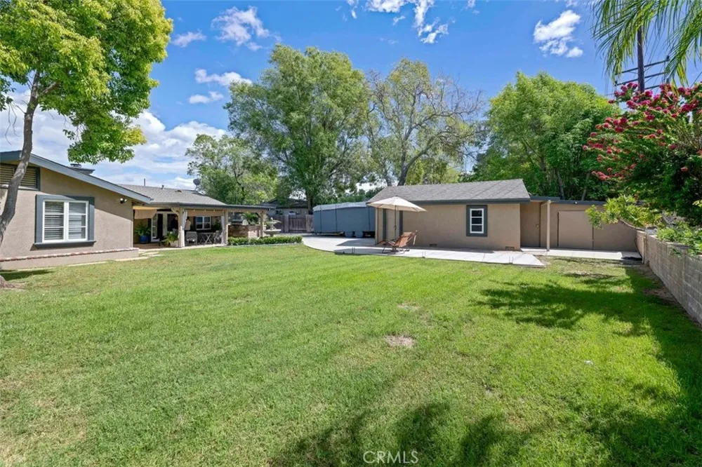 554 Calle Jazmin Thousand Oaks, CA 91360