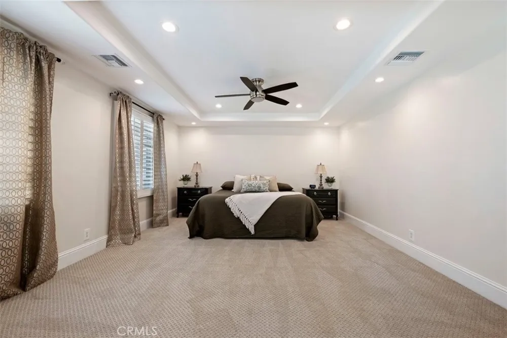 554 Calle Jazmin Thousand Oaks, CA 91360