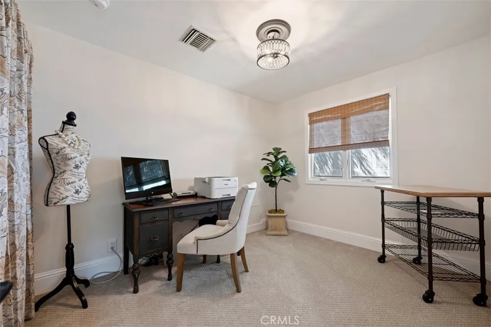 554 Calle Jazmin Thousand Oaks, CA 91360