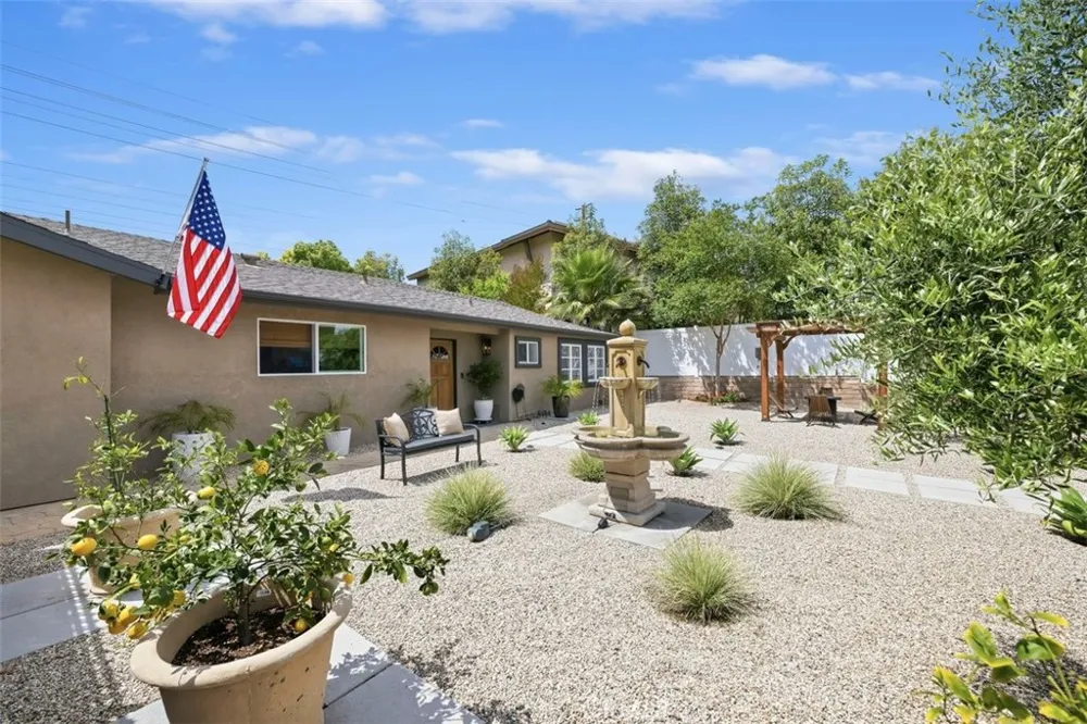 554 Calle Jazmin Thousand Oaks, CA 91360