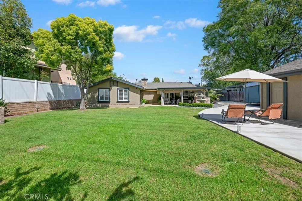 554 Calle Jazmin Thousand Oaks, CA 91360