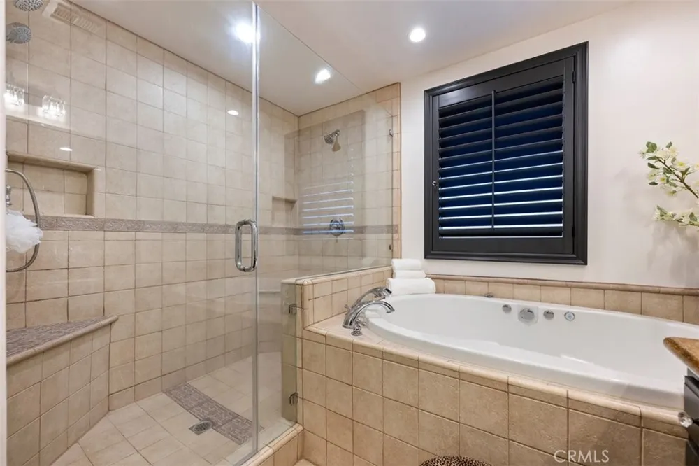 554 Calle Jazmin Thousand Oaks, CA 91360