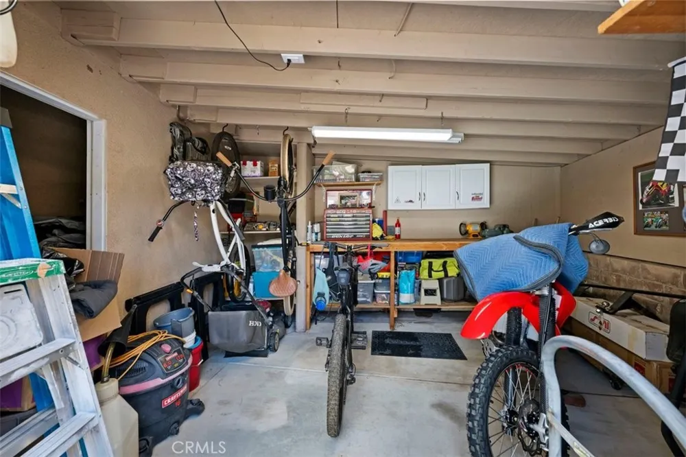 554 Calle Jazmin Thousand Oaks, CA 91360