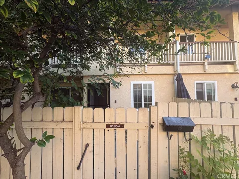 8105 Canby #4