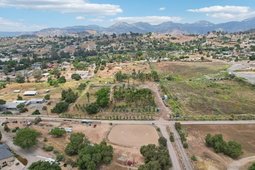 14930 Shanteau Dr El Cajon, CA 92021