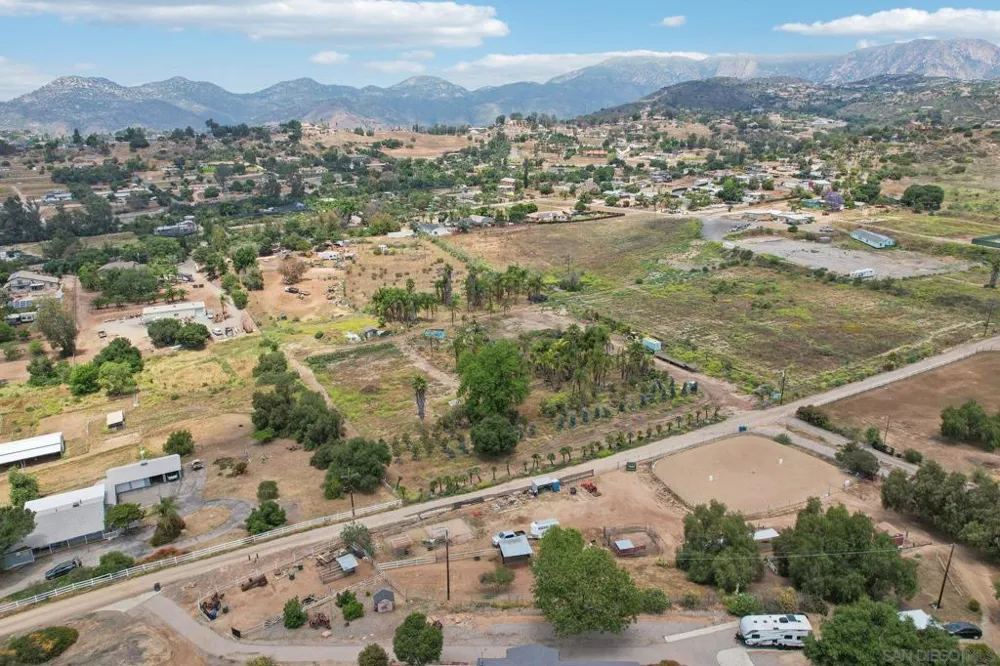 14930 Shanteau Dr El Cajon, CA 92021