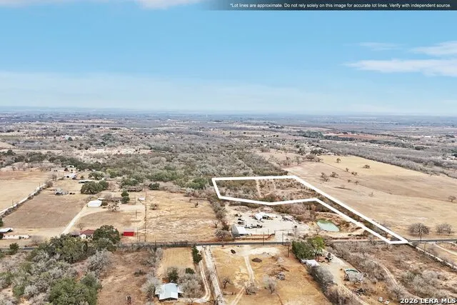 14319 Old Frio City Lytle, TX 78052