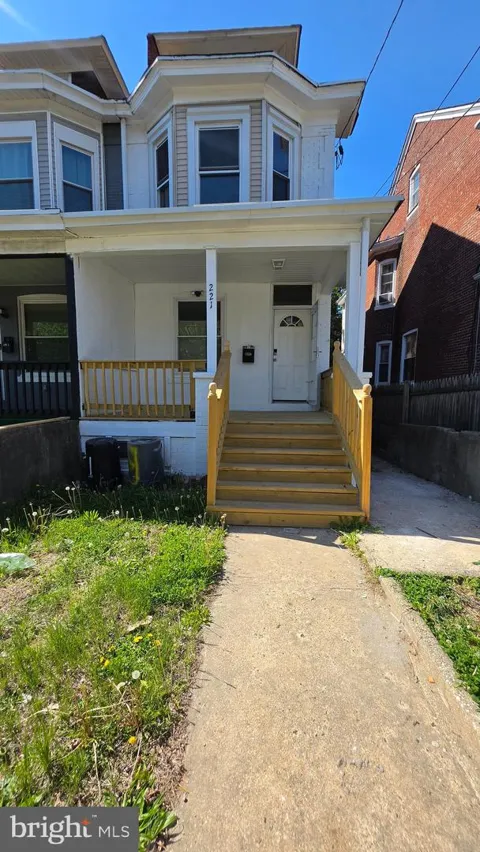 221 HIGHLAND AVENUE