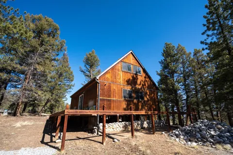 1657 Windmill Drive
