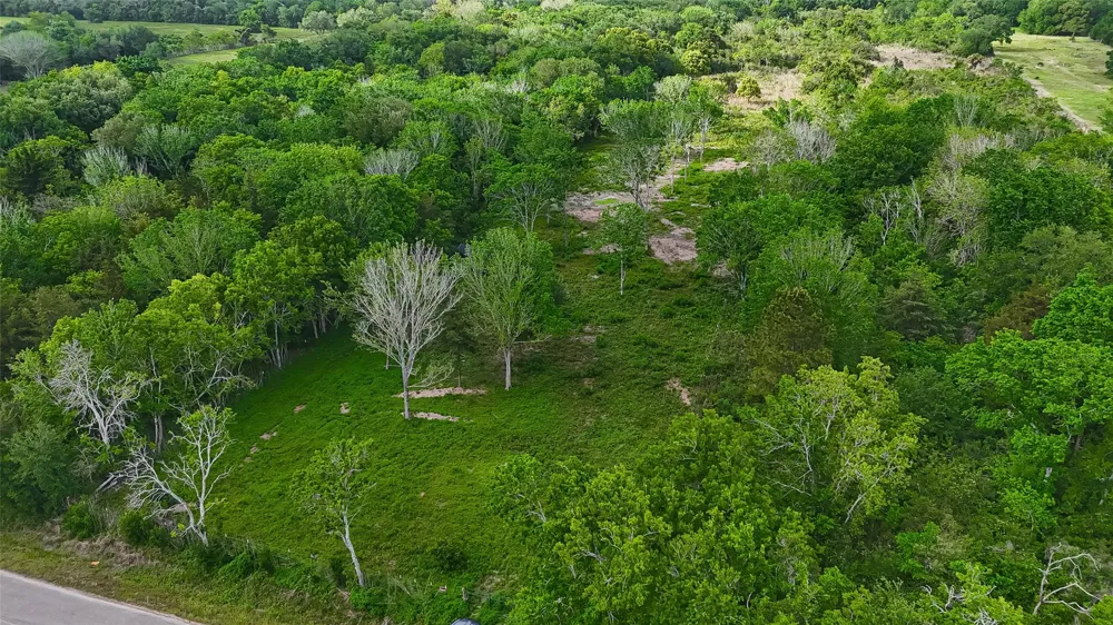 7600 Hacker Road Hitchcock, TX 77563