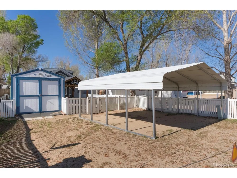 188 Kiowa Road Weldona, CO 80653