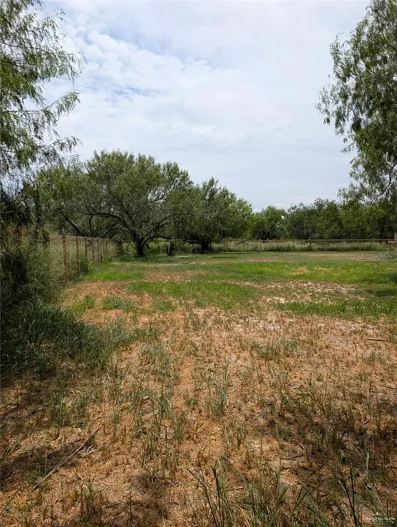 905 W Doffing Road W San Juan, TX 78589