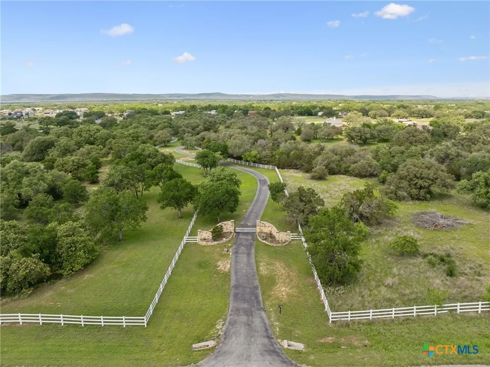 1450 Fm 2342 Kingsland, TX 78639