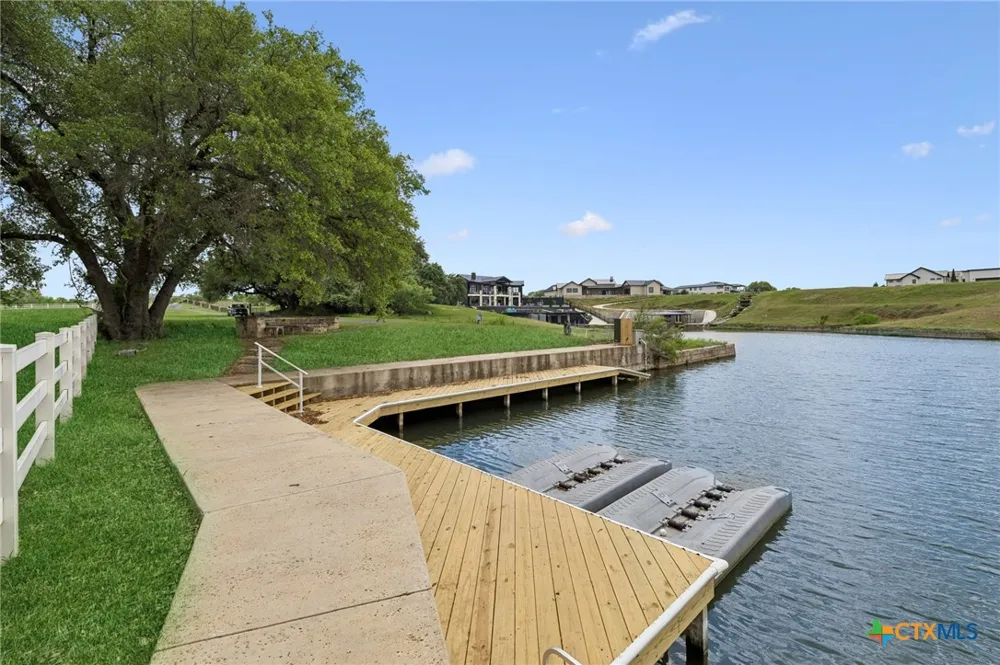 1450 Fm 2342 Kingsland, TX 78639