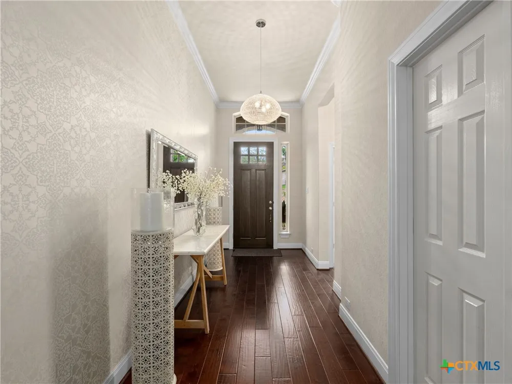18003 Resort View San Antonio, TX 78255
