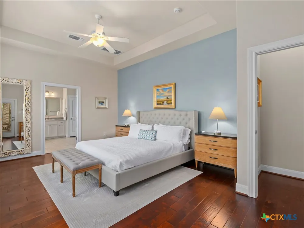 18003 Resort View San Antonio, TX 78255