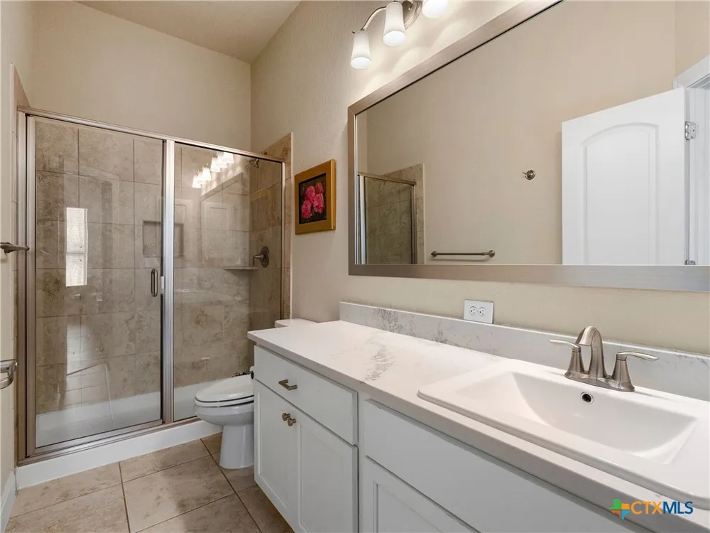 18003 Resort View San Antonio, TX 78255