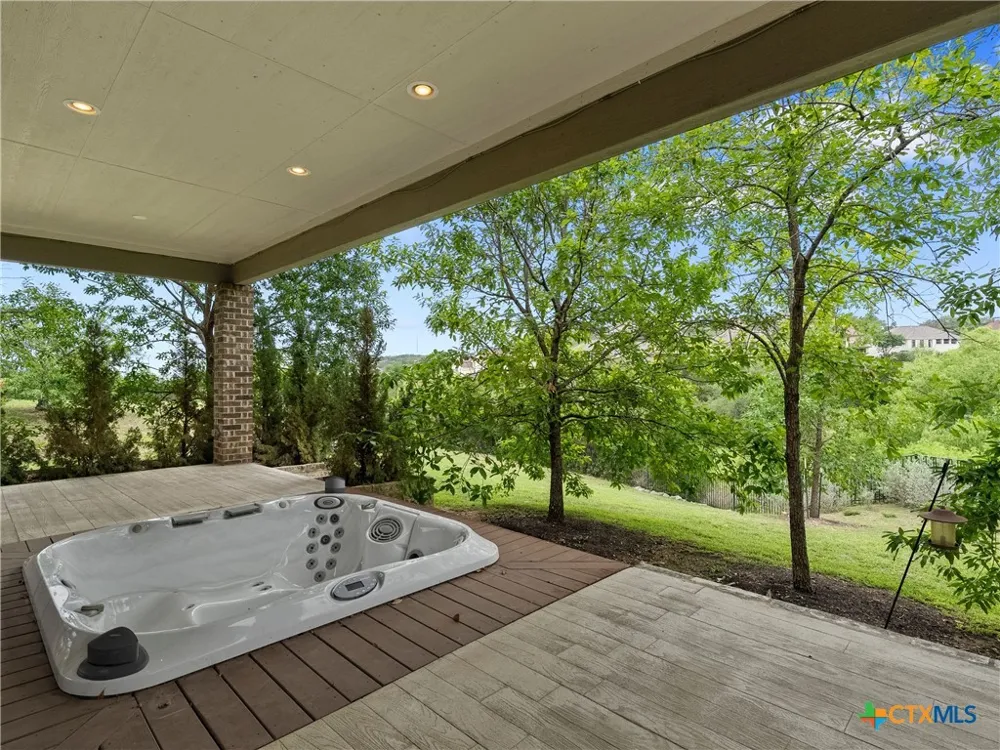 18003 Resort View San Antonio, TX 78255