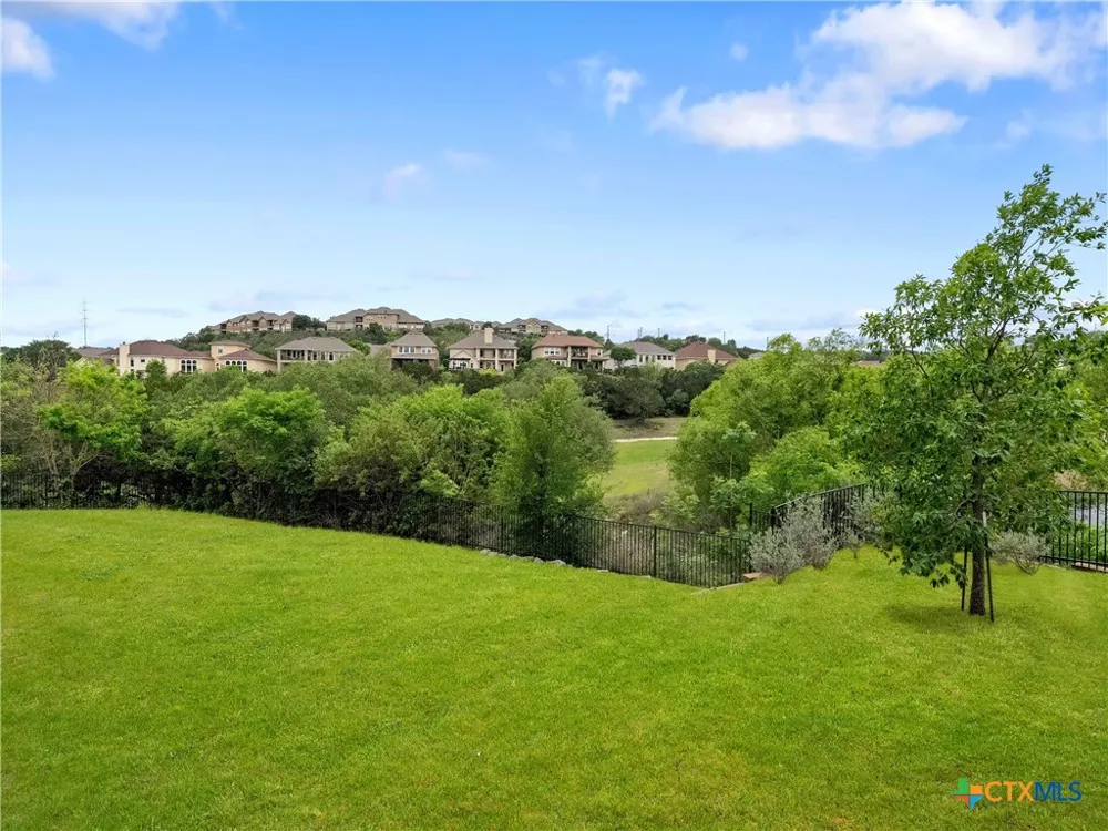 18003 Resort View San Antonio, TX 78255