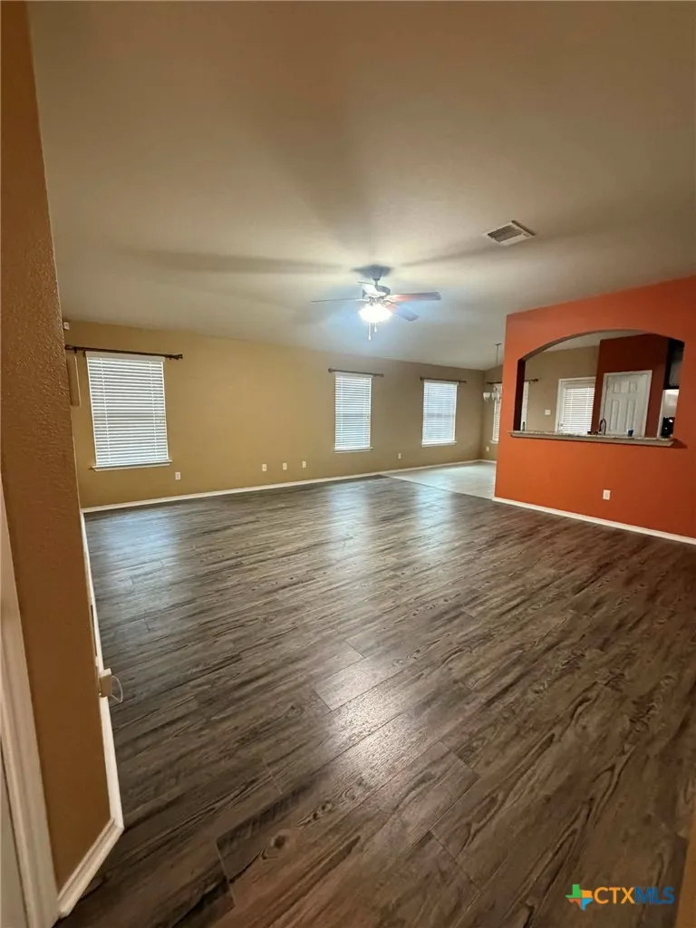 309 Coby Drive Troy, TX 76579