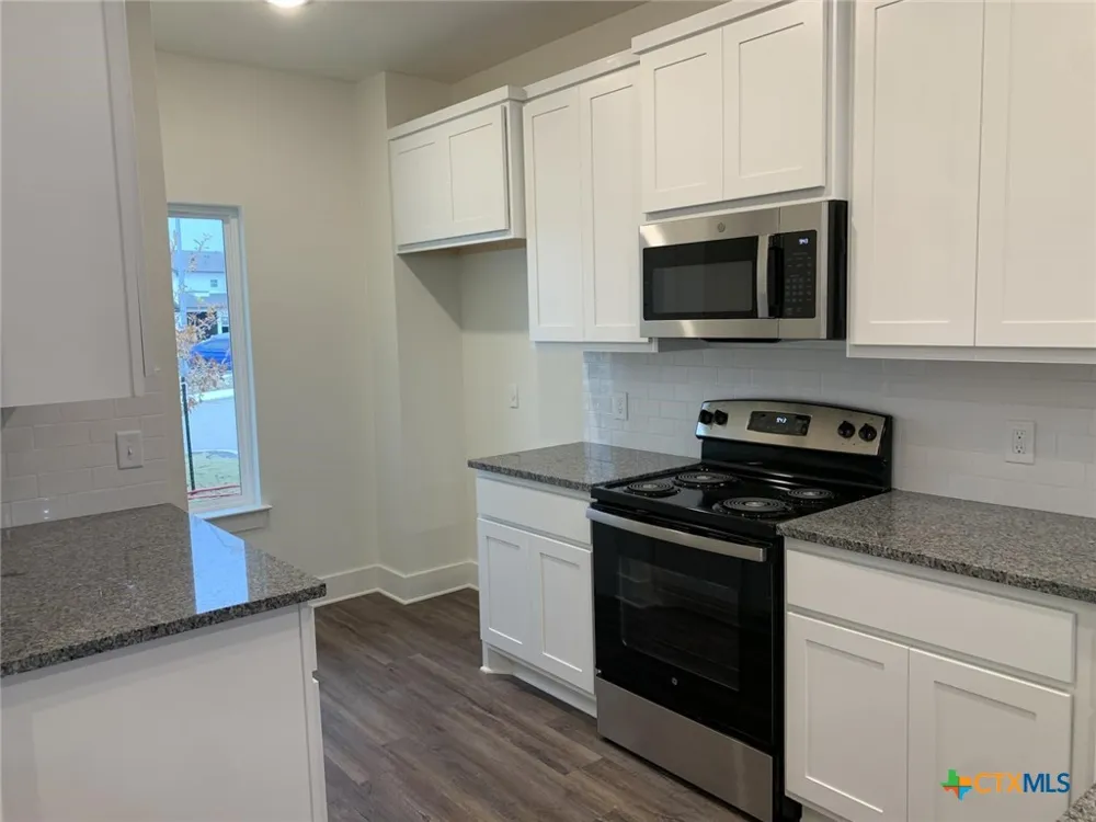 1854 Royal Loop Belton, TX 76513