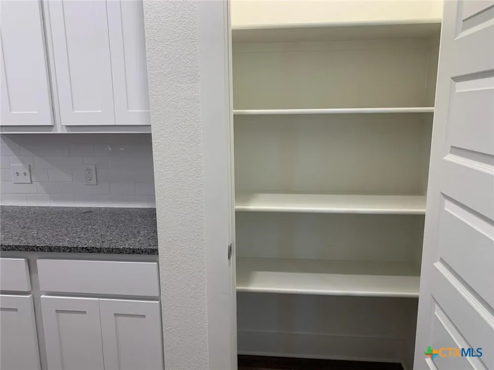1854 Royal Loop Belton, TX 76513