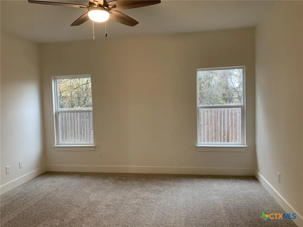 1854 Royal Loop Belton, TX 76513