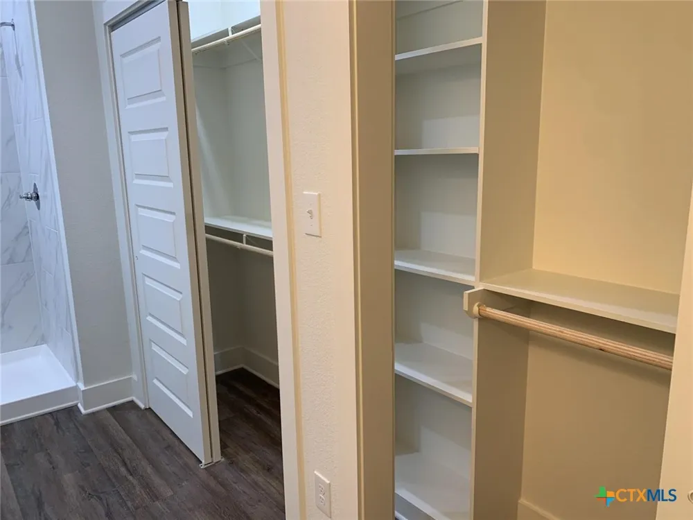 1854 Royal Loop Belton, TX 76513