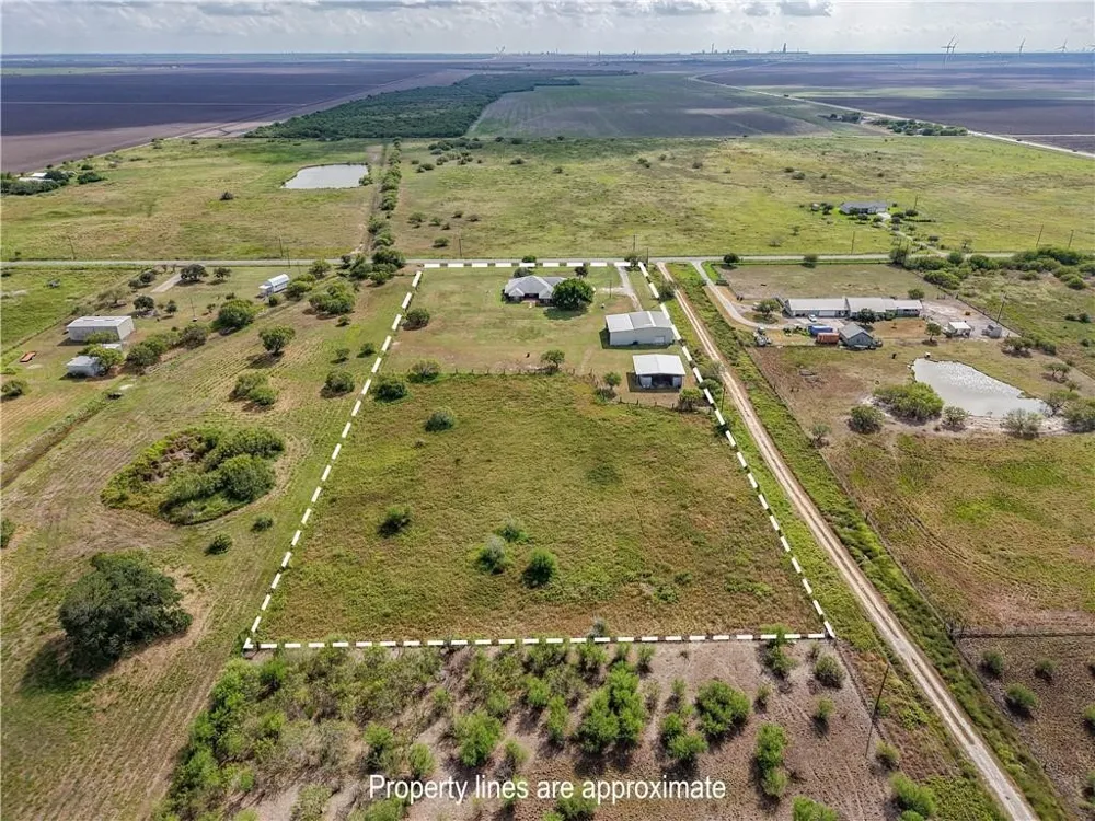 5004 County Road 1432 Aransas Pass, TX 78336