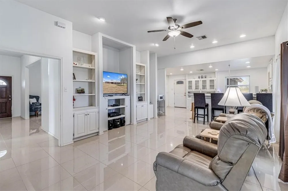5004 County Road 1432 Aransas Pass, TX 78336