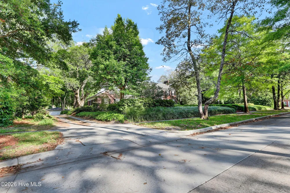 1411 Live Oak Parkway Wilmington, NC 28403