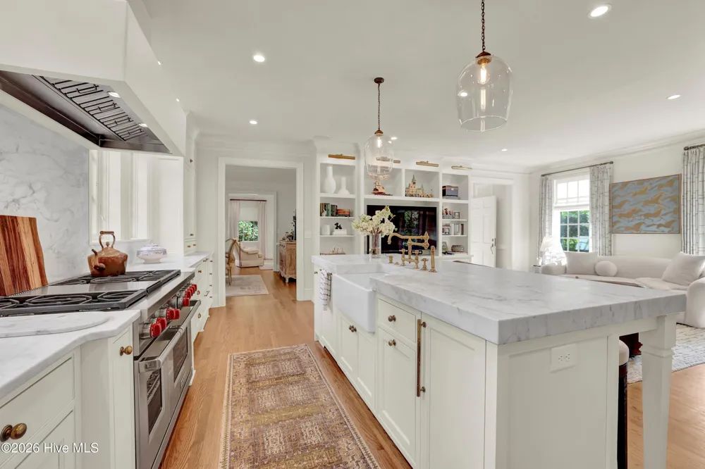 1411 Live Oak Parkway Wilmington, NC 28403