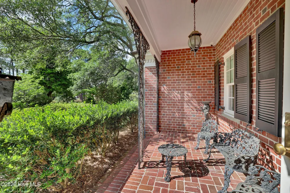 1411 Live Oak Parkway Wilmington, NC 28403