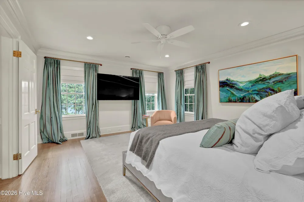 1411 Live Oak Parkway Wilmington, NC 28403